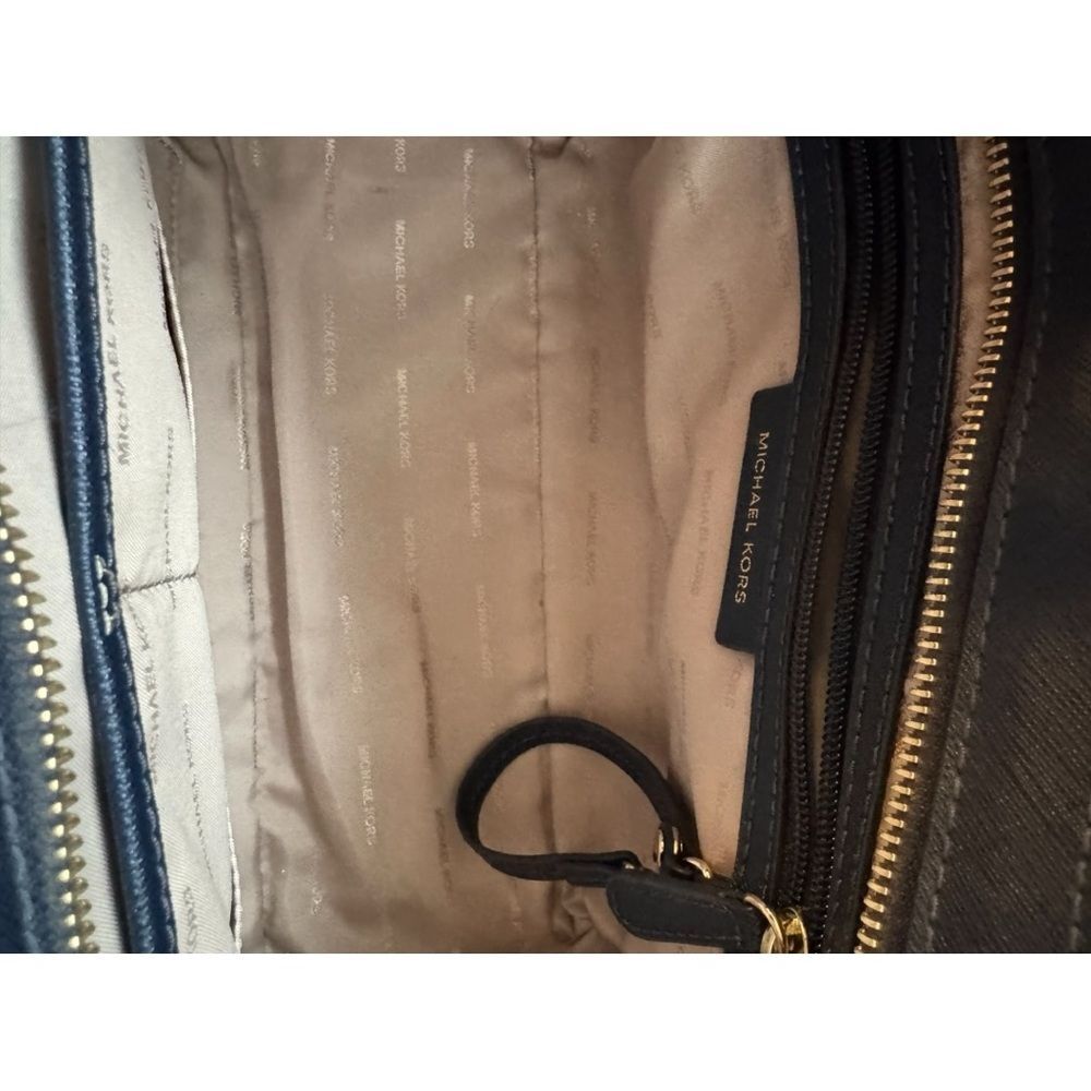 MICHAEL Michael Kors Selma Medium Satchel, featured in navy - Picture 9 of 10